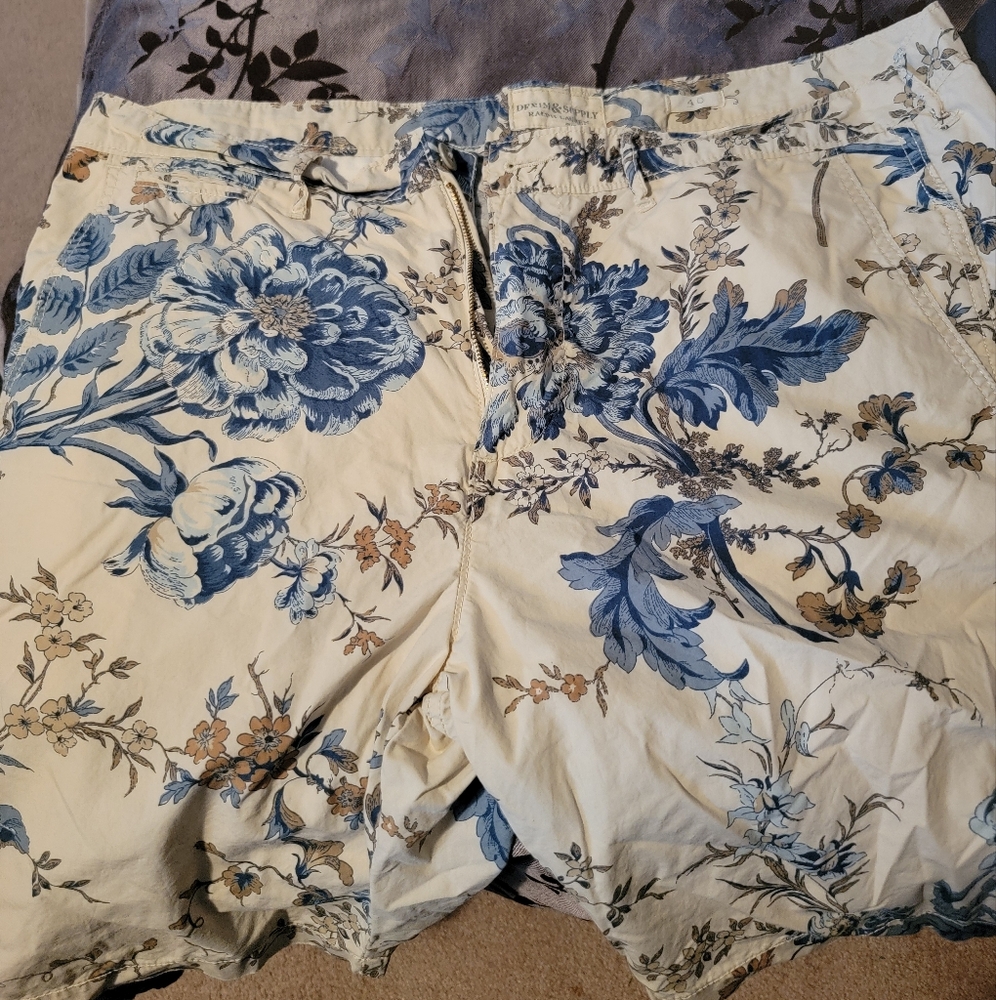 Denim & Supply Ralph Lauren Cream and Blue Floral Men's Shorts